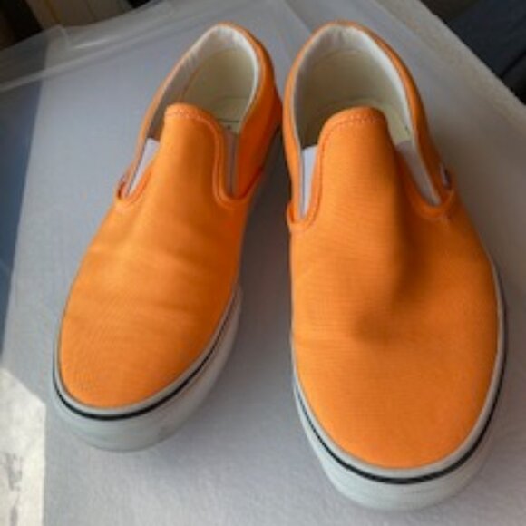 NWOT VANS NEON ORANGE SLIP-ONs unisex - Picture 1 of 10
